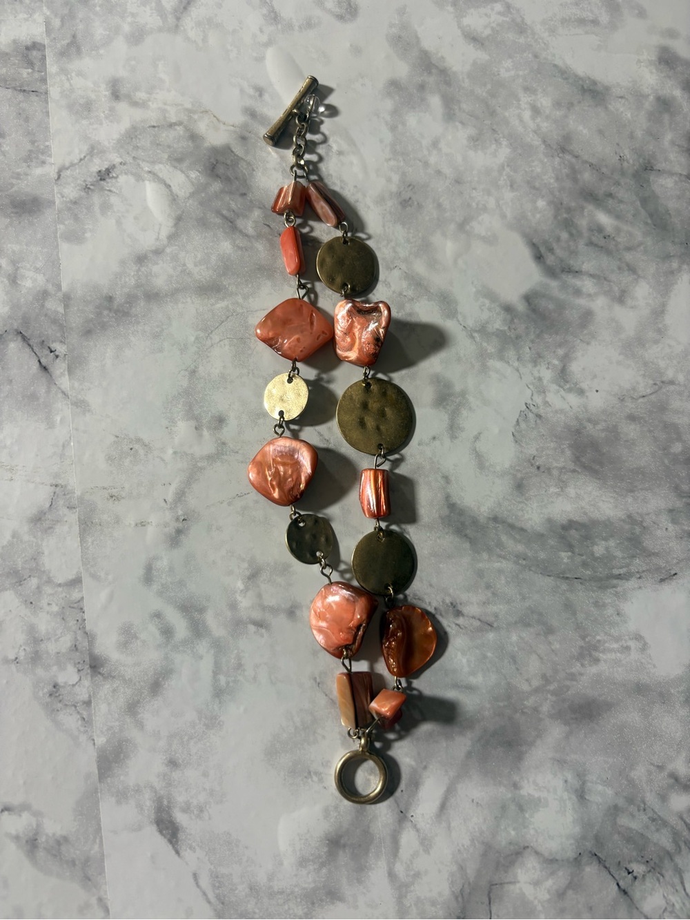Kenneth Cole New York Statement Bracelet Brown Resin Gold Tone Toggle Clasp Boho